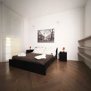 https://turati-3.it-lombardy.com